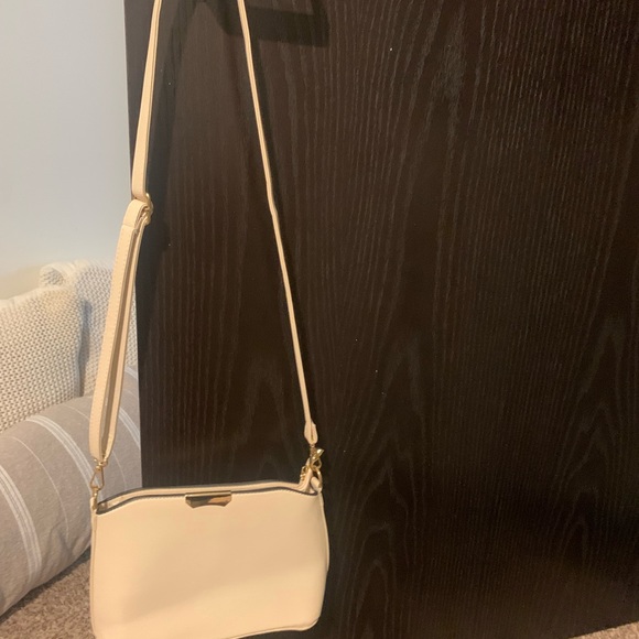 Purse - Picture 2 of 3